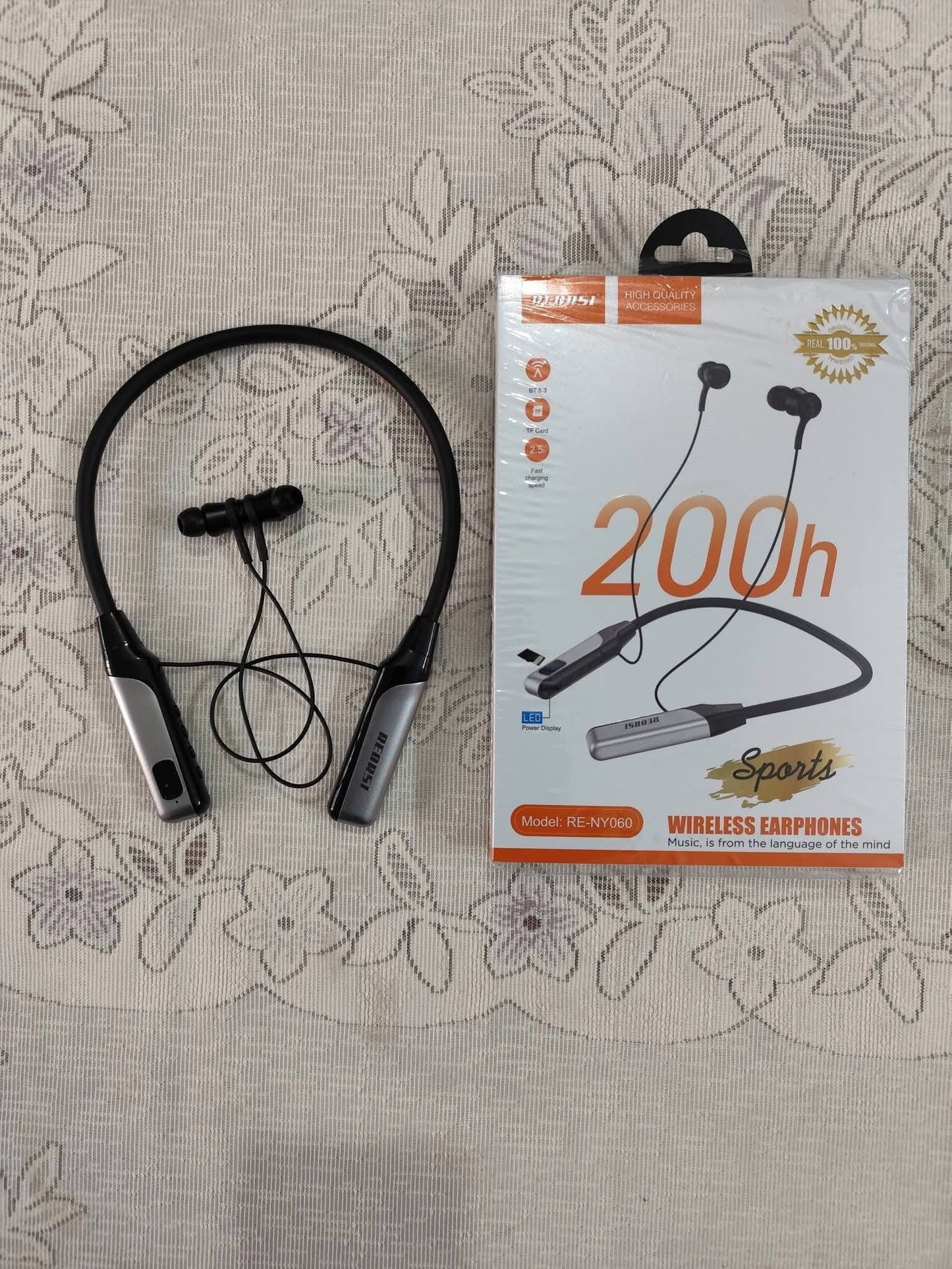 Recrsi Re NY 060 Neckband – মাত্র ৬০০৳ | ঢাকার ভিতরে ডেলিভারি ৫০৳, ঢাকার বাইরে ১০০৳