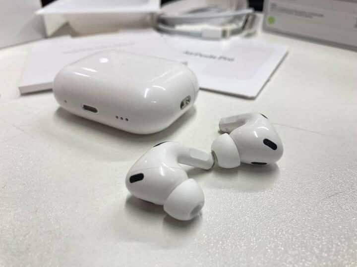 AirPods Pro 2nd Gen – সাদা ৬০০৳, কালো ৬৫০৳ | ডেলিভারি চার্জ: ঢাকার ভিতরে মাত্র ৫০৳, ঢাকার বাইরে মাত্র ১০০৳